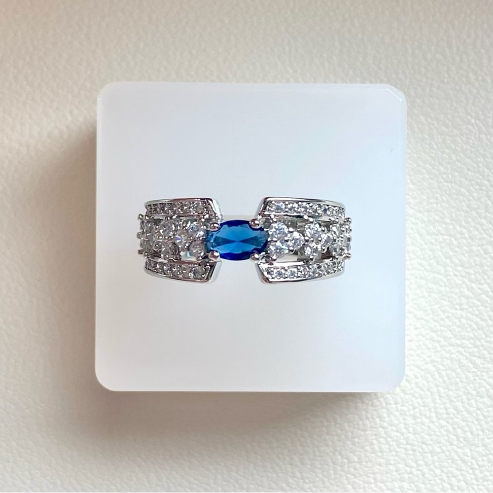 Blue Sapphire Halo Cluster Ring